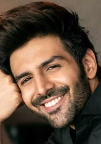 kartik aaryan 9